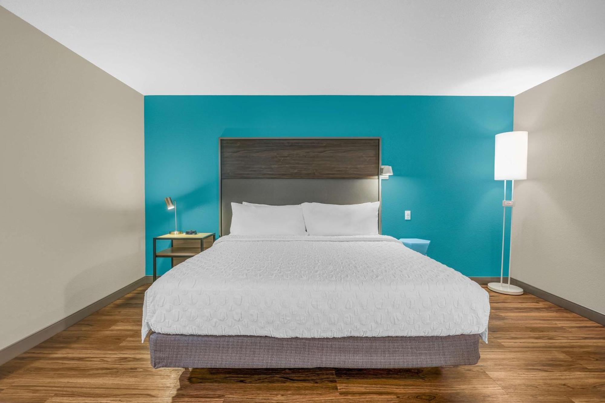 Tru By Hilton Lathrop Hotell Exteriör bild